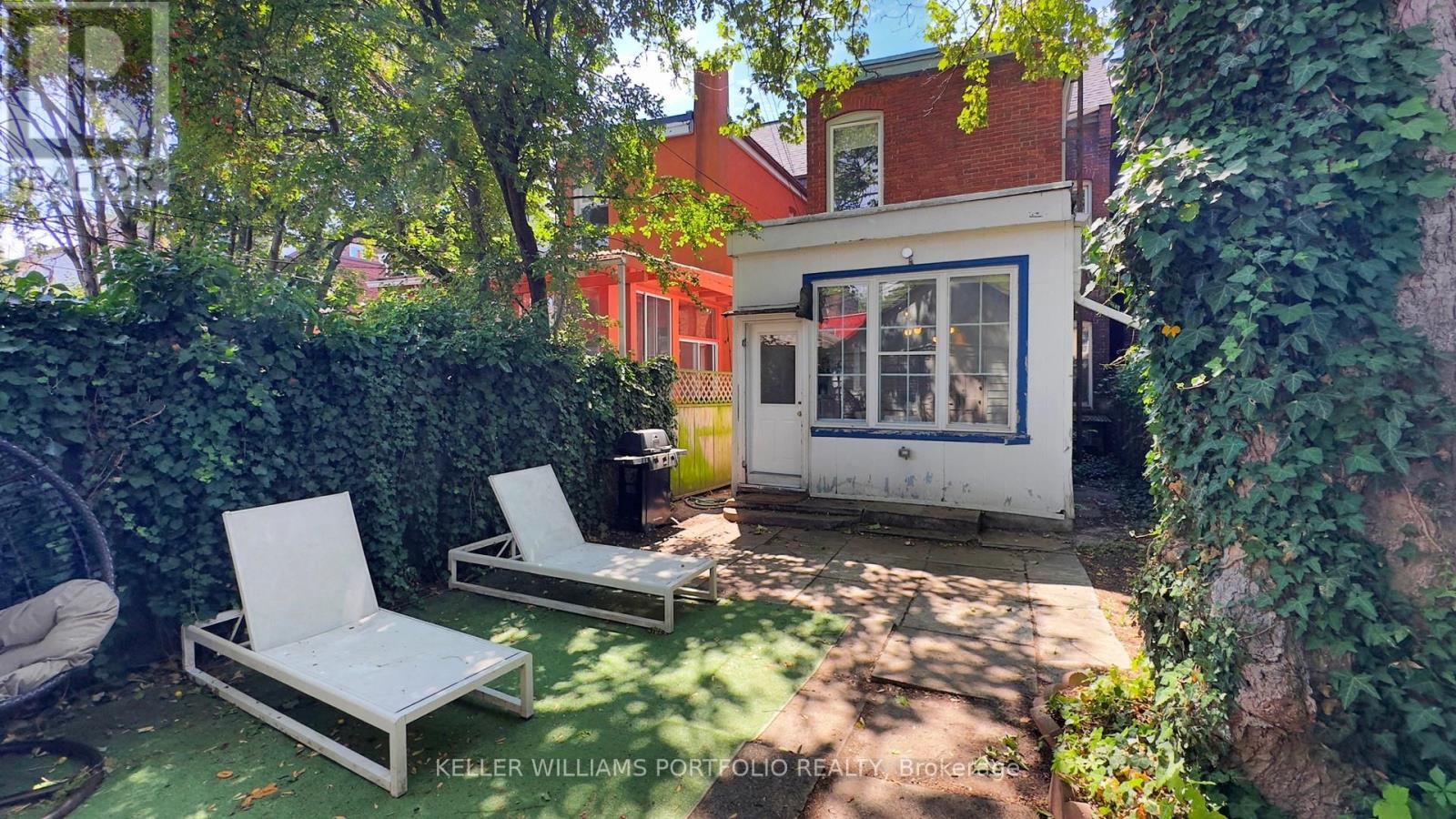 Photo 23 of 51 Macdonell Avenue, Toronto ON