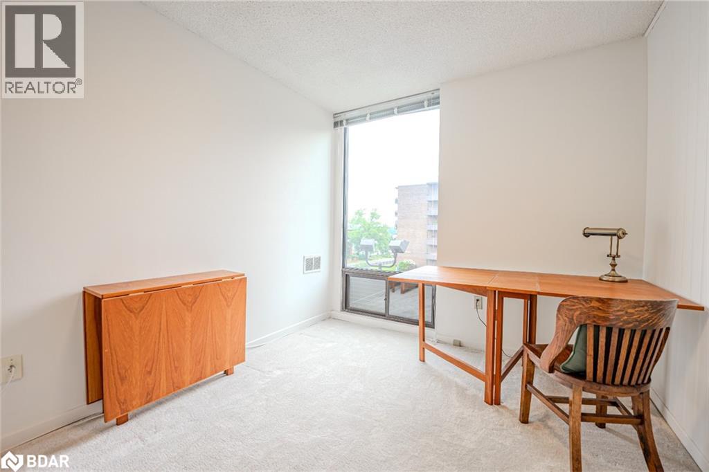 Photo 5 of 181 Collier Street Unit 206, Barrie ON