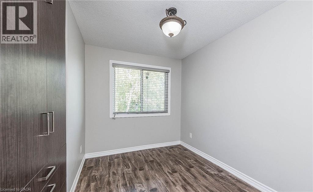 Photo 16 of 91 Madoc Drive, Brampton ON