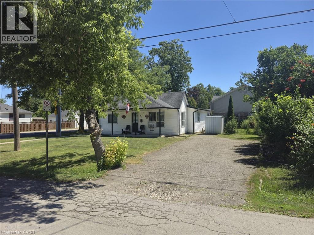 Photo 5 of 82 Teal Avenue, Stoney Creek ON