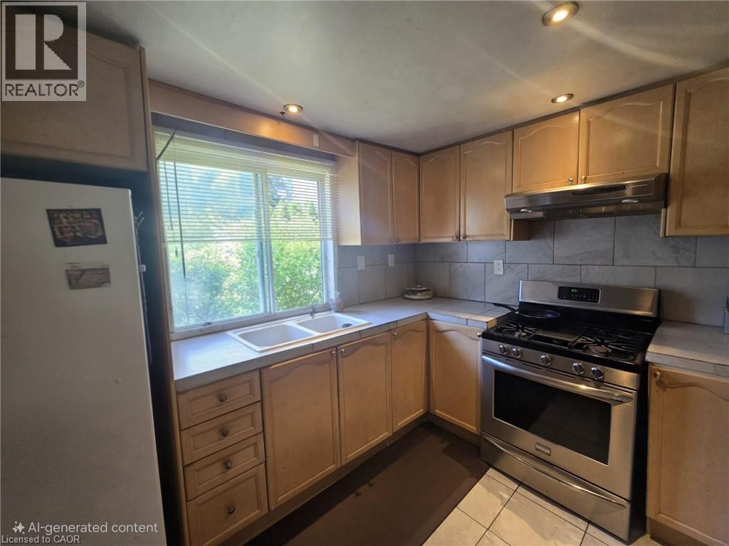 Photo 22 of 82 Teal Avenue, Stoney Creek ON