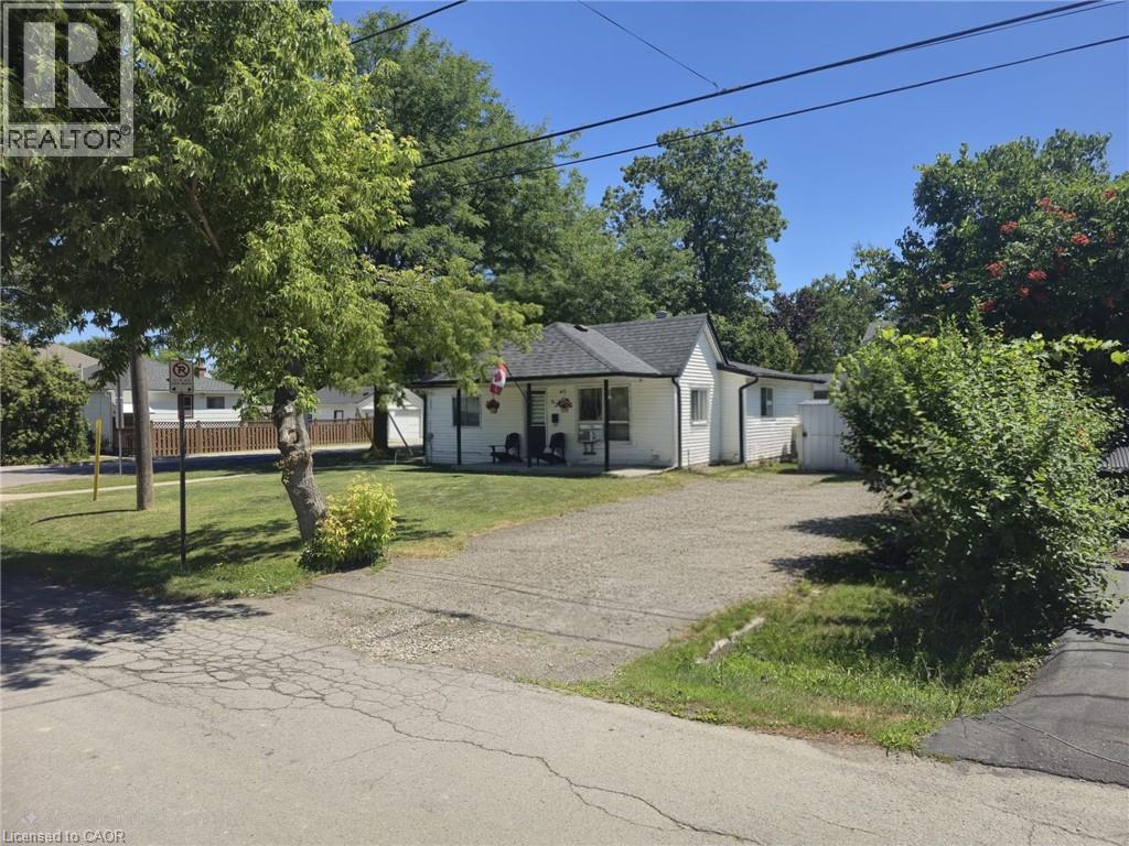 Photo 7 of 82 Teal Avenue, Stoney Creek ON