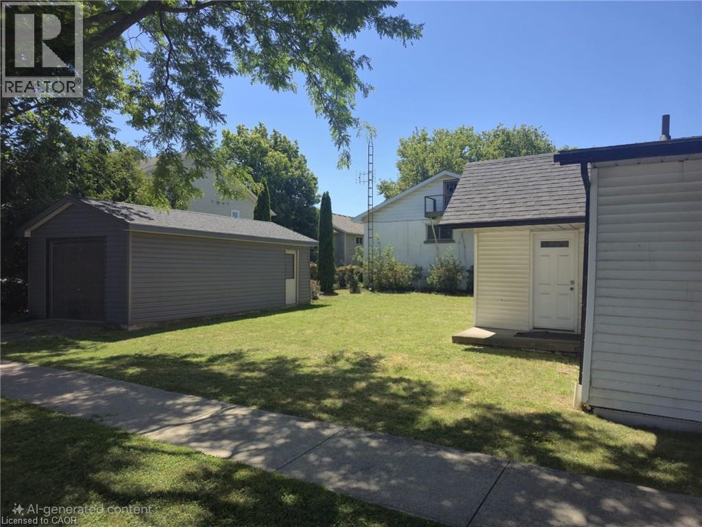 Photo 10 of 82 Teal Avenue, Stoney Creek ON
