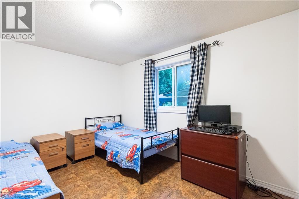 Photo 13 of 690 Elgin Street N Unit Main, Cambridge ON