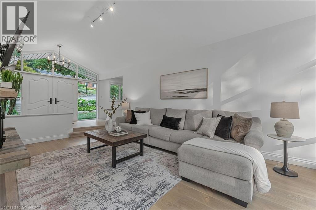 Photo 11 of 937 Montgomery Drive, Ancaster ON