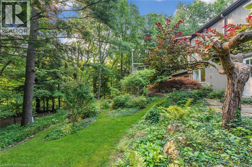Photo 38 of 937 Montgomery Drive, Ancaster ON