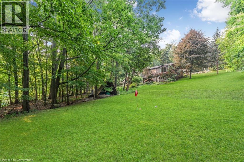 Photo 6 of 937 Montgomery Drive, Ancaster ON