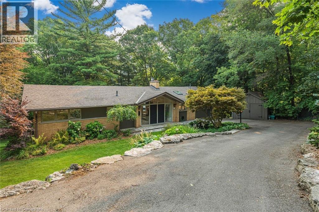 Photo 35 of 937 Montgomery Drive, Ancaster ON