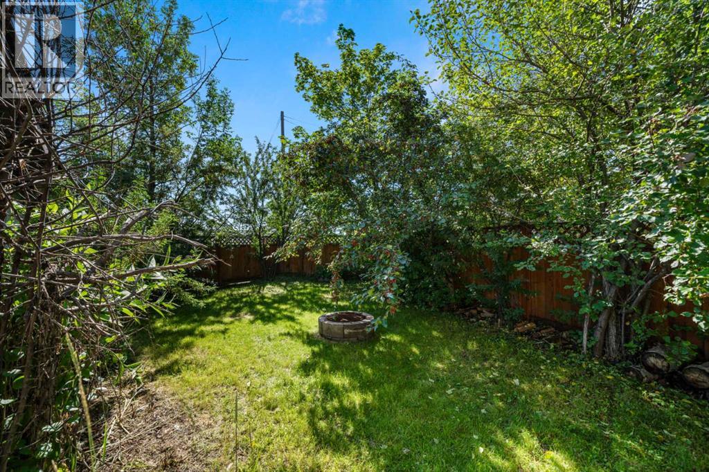 Single Family House for Sale in  Shawmeadows Road SW Shawnessy Calgary 