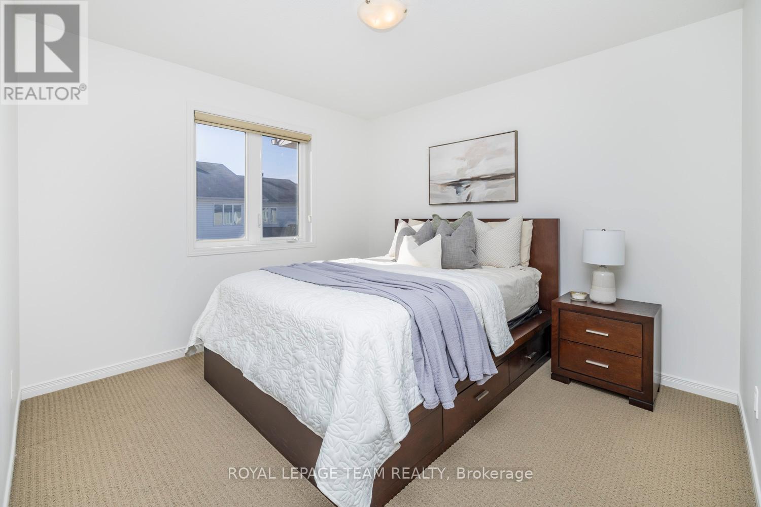 Photo 19 of 209 Macoun Circle, Ottawa ON
