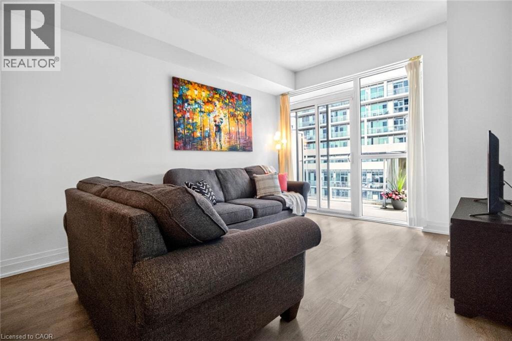 Photo 4 of 65 Speers Road Unit 607, Oakville ON