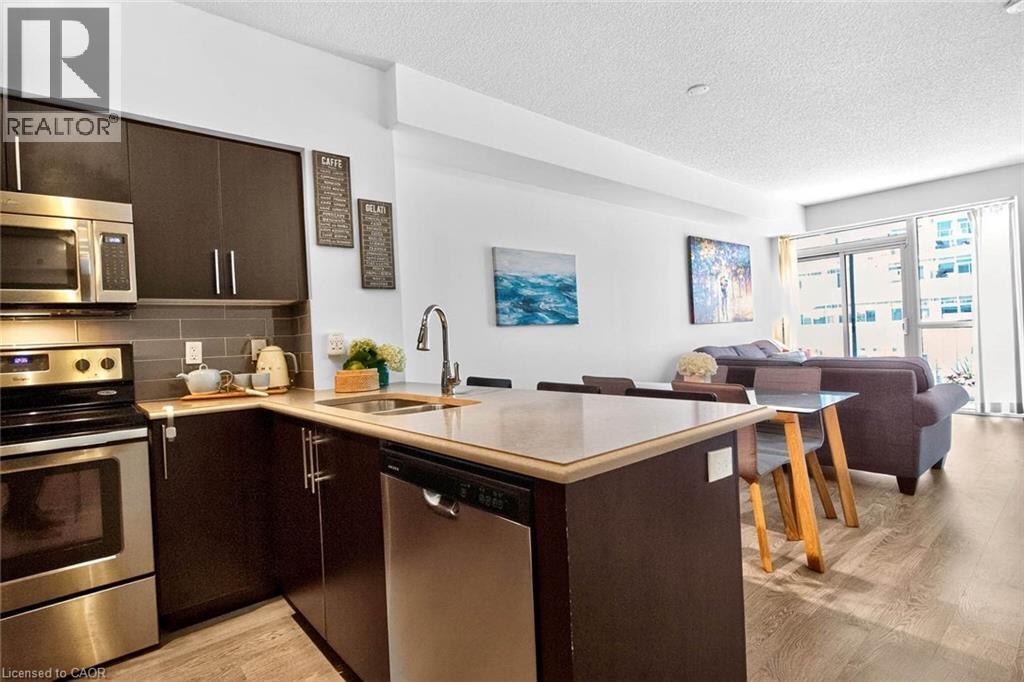 Photo 8 of 65 Speers Road Unit 607, Oakville ON