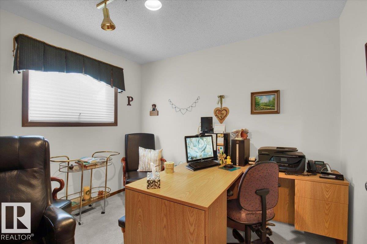 Photo 6 of 84 Deane Cr, St Albert AB