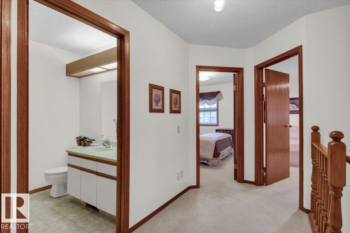 Photo 4 of 84 Deane Cr, St Albert AB