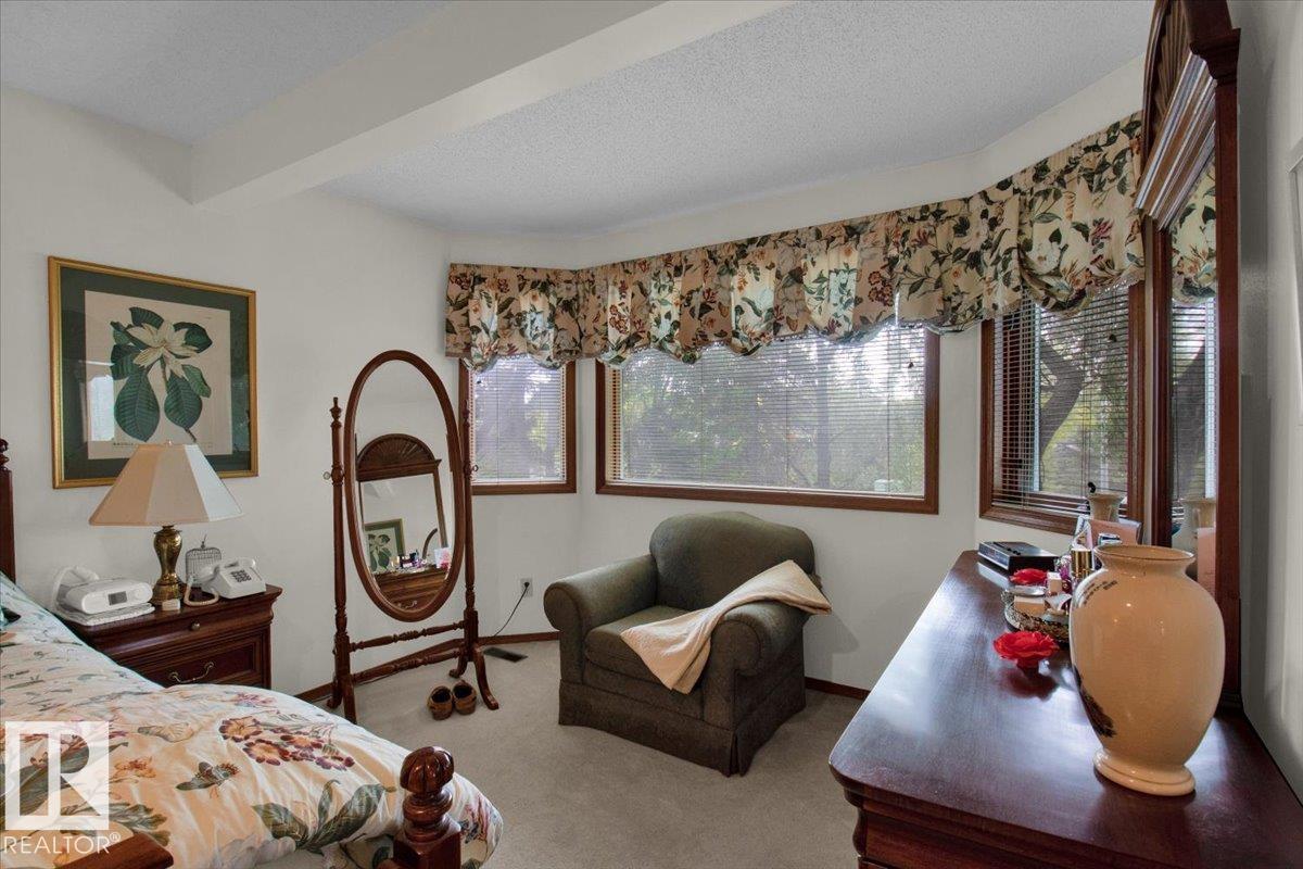 Photo 52 of 84 Deane Cr, St Albert AB