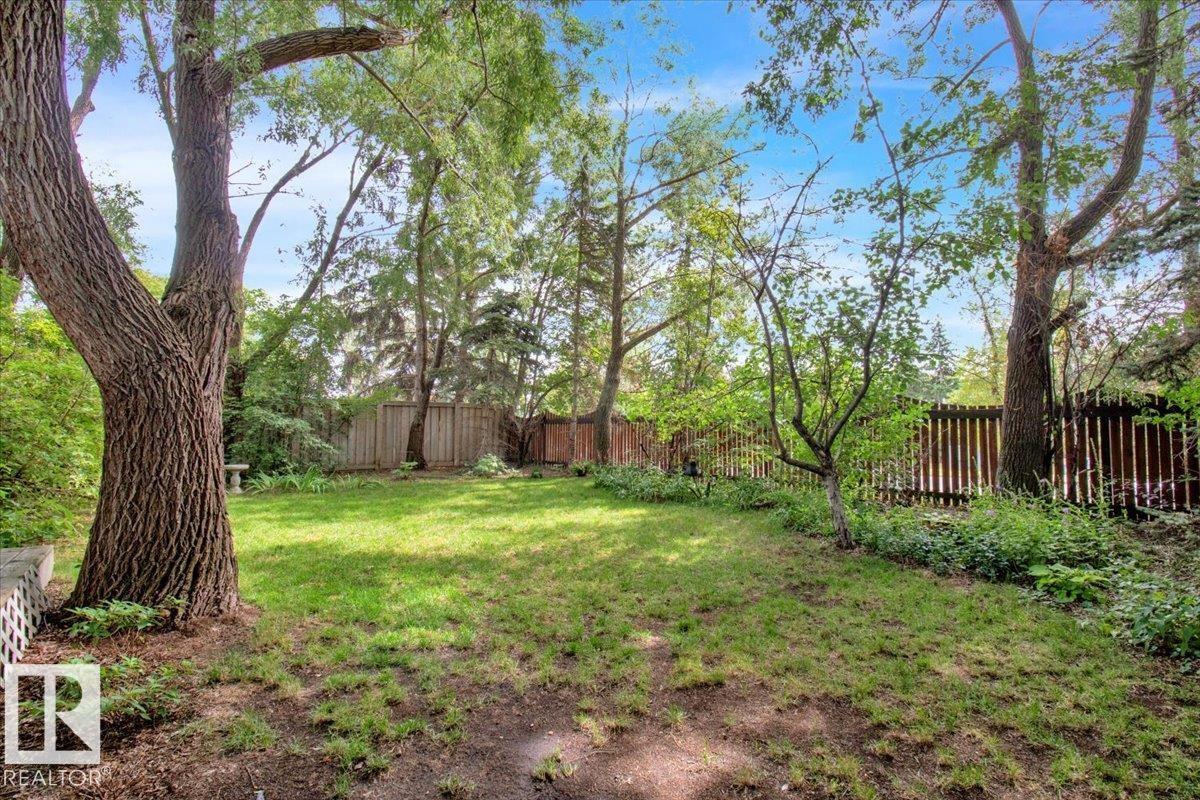 Photo 10 of 84 Deane Cr, St Albert AB