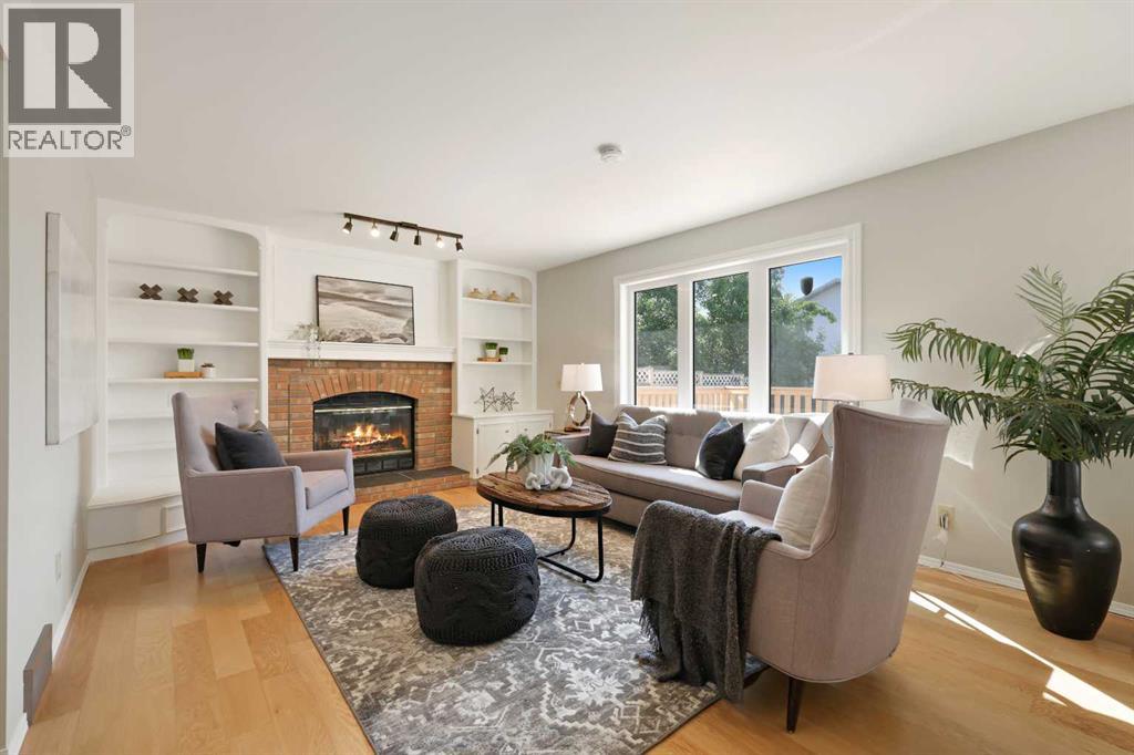 Single Family House for Sale in  Hawktree Circle NW Hawkwood Calgary 