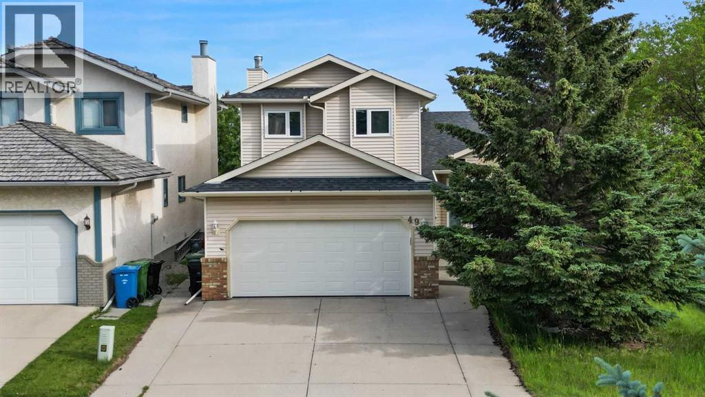 Single Family House for Sale in  Hawktree Circle NW Hawkwood Calgary 