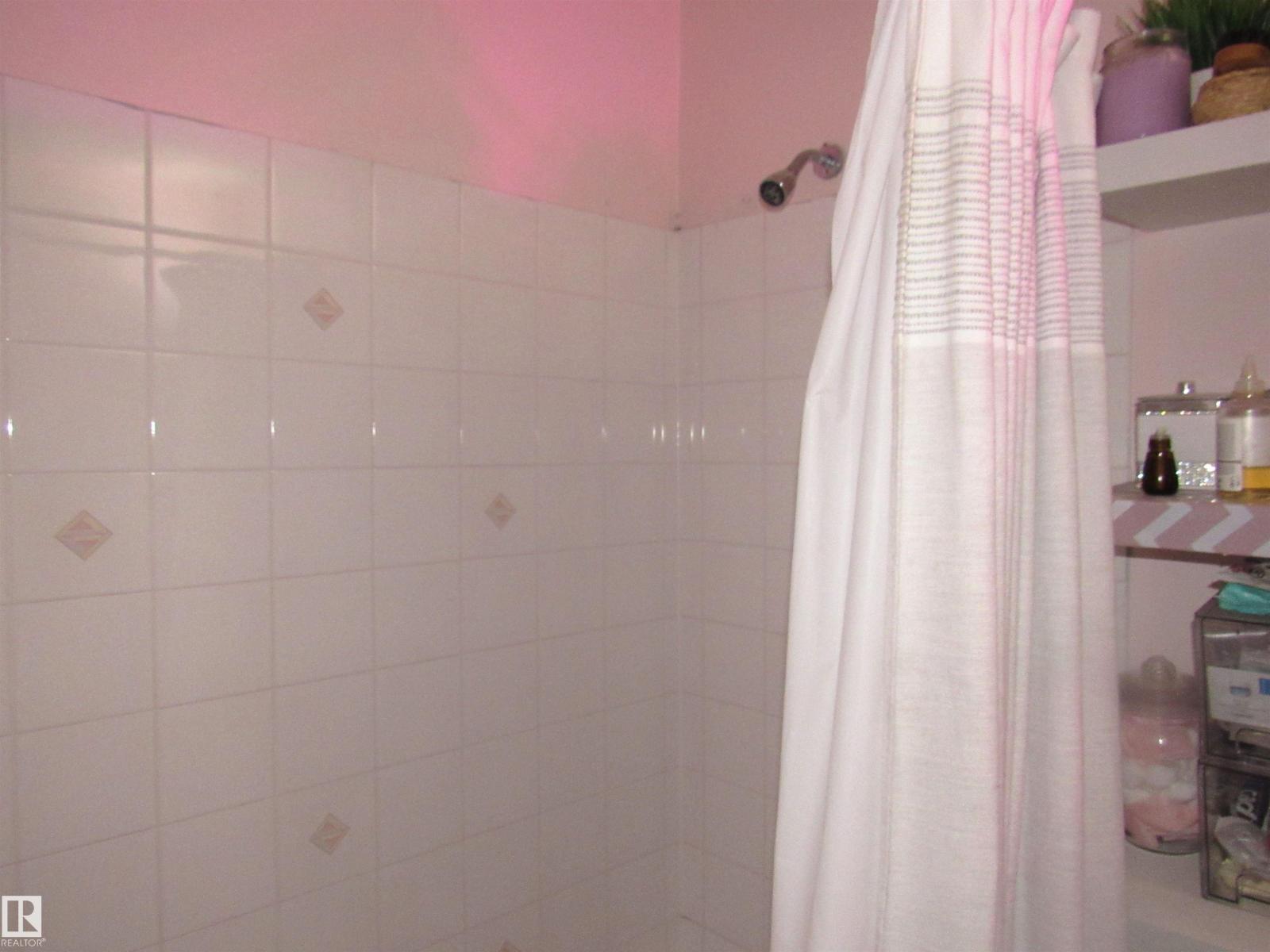 Photo 8 of 404 10335 117 St Nw, Edmonton AB