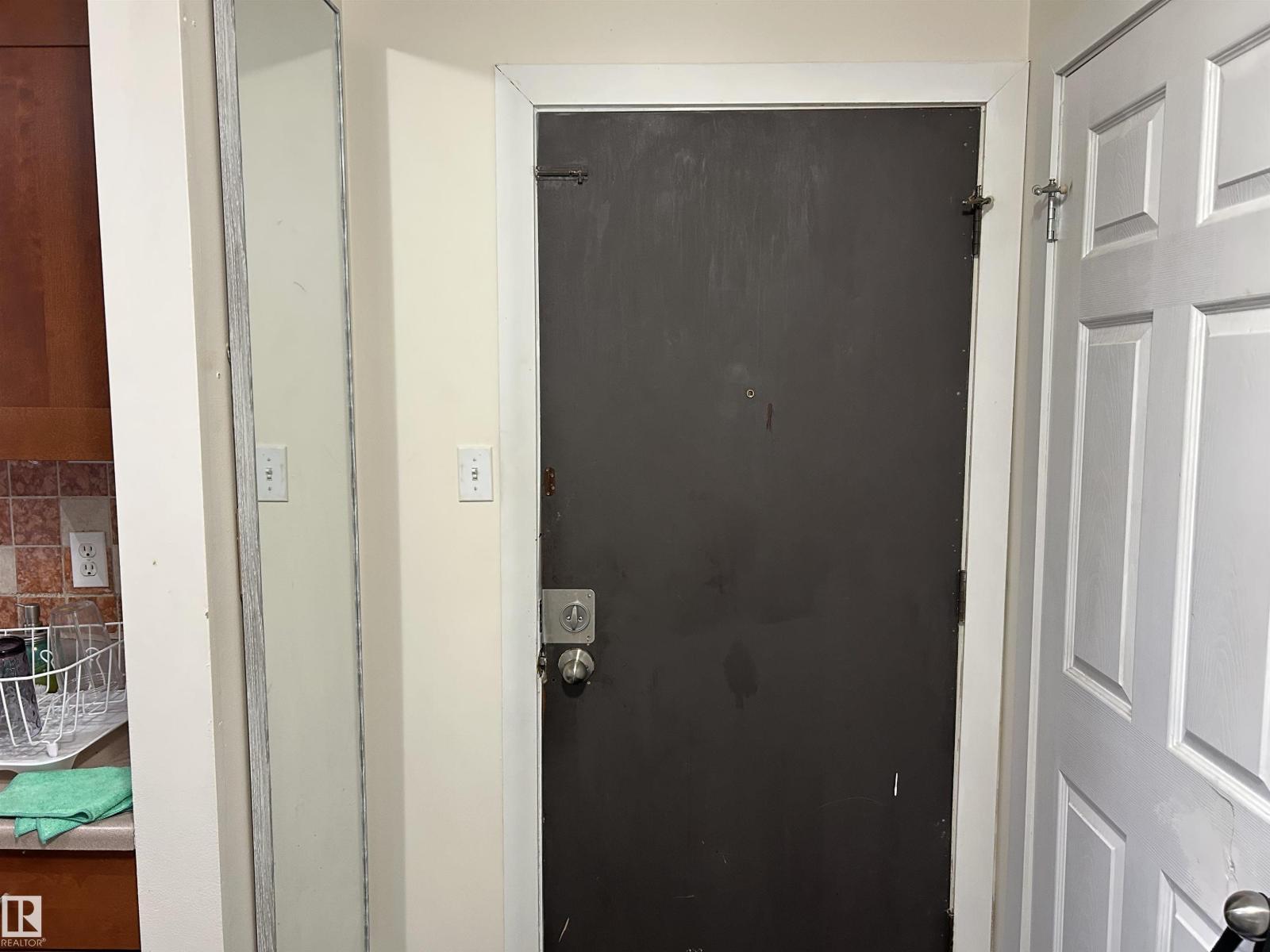 Photo 3 of 404 10335 117 St Nw, Edmonton AB