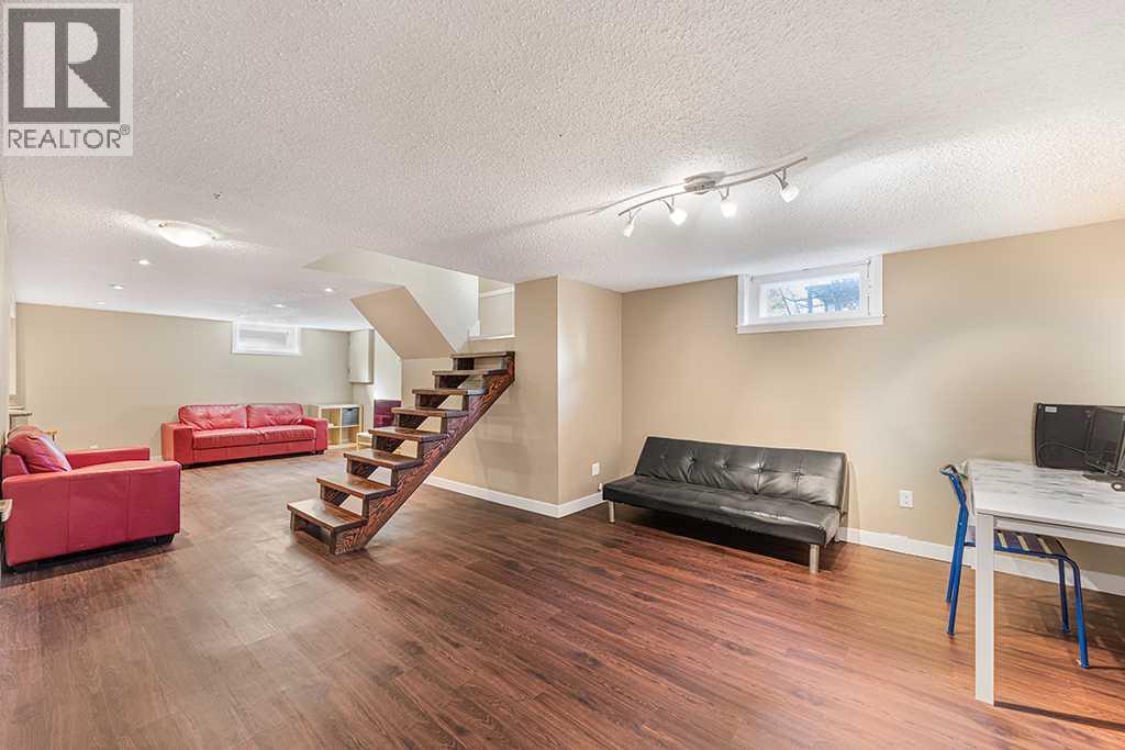 Single Family House Bungalow for Sale in  Roseview Drive NW Rosemont Calgary 