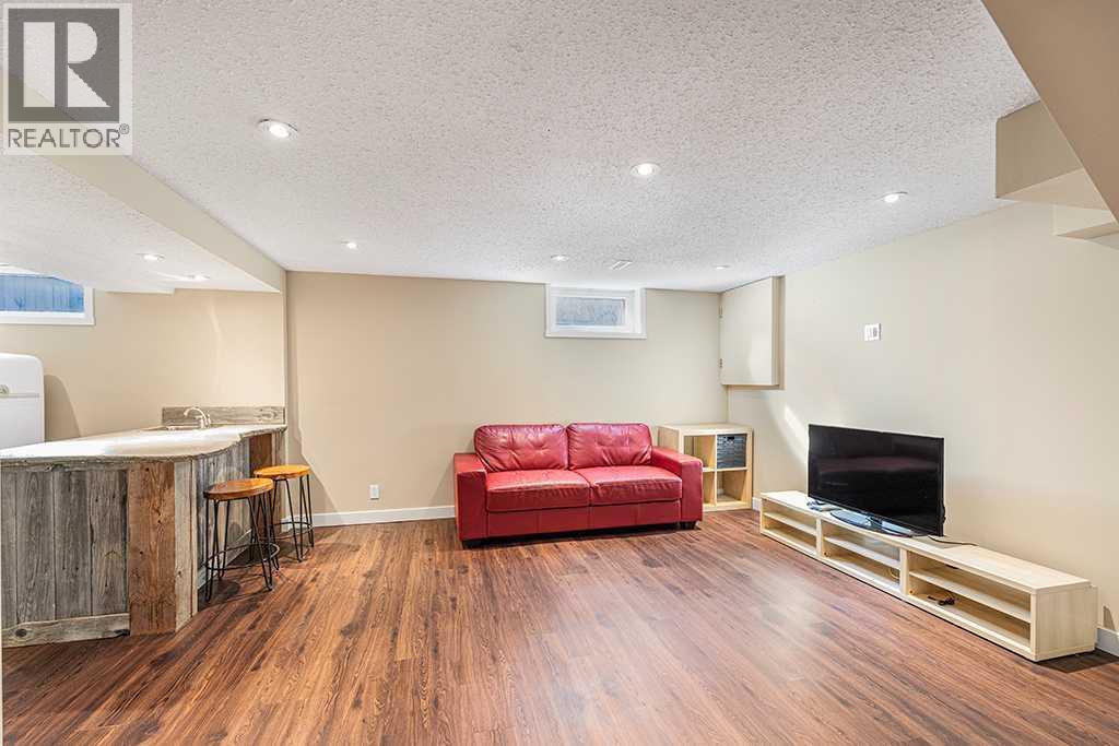 Single Family House Bungalow for Sale in  Roseview Drive NW Rosemont Calgary 