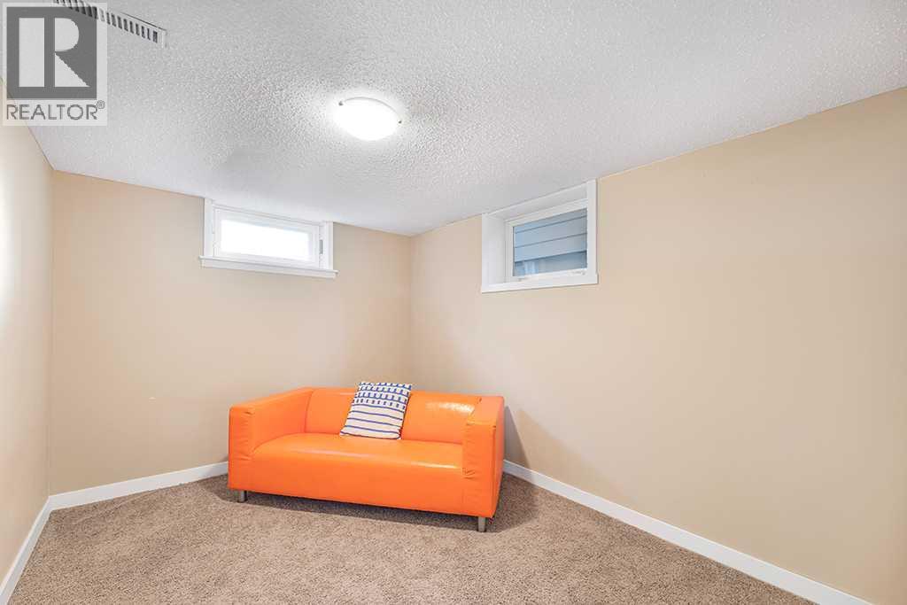 Single Family House Bungalow for Sale in  Roseview Drive NW Rosemont Calgary 
