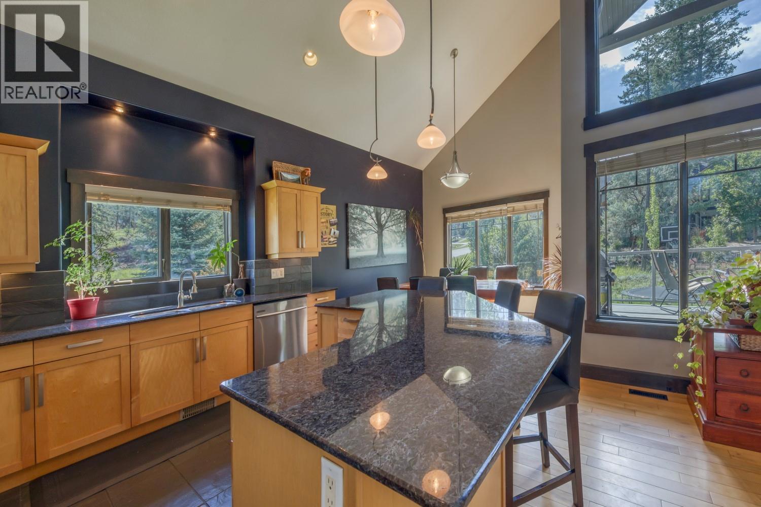 Photo 41 of 2576 Sandstone Green, Invermere BC