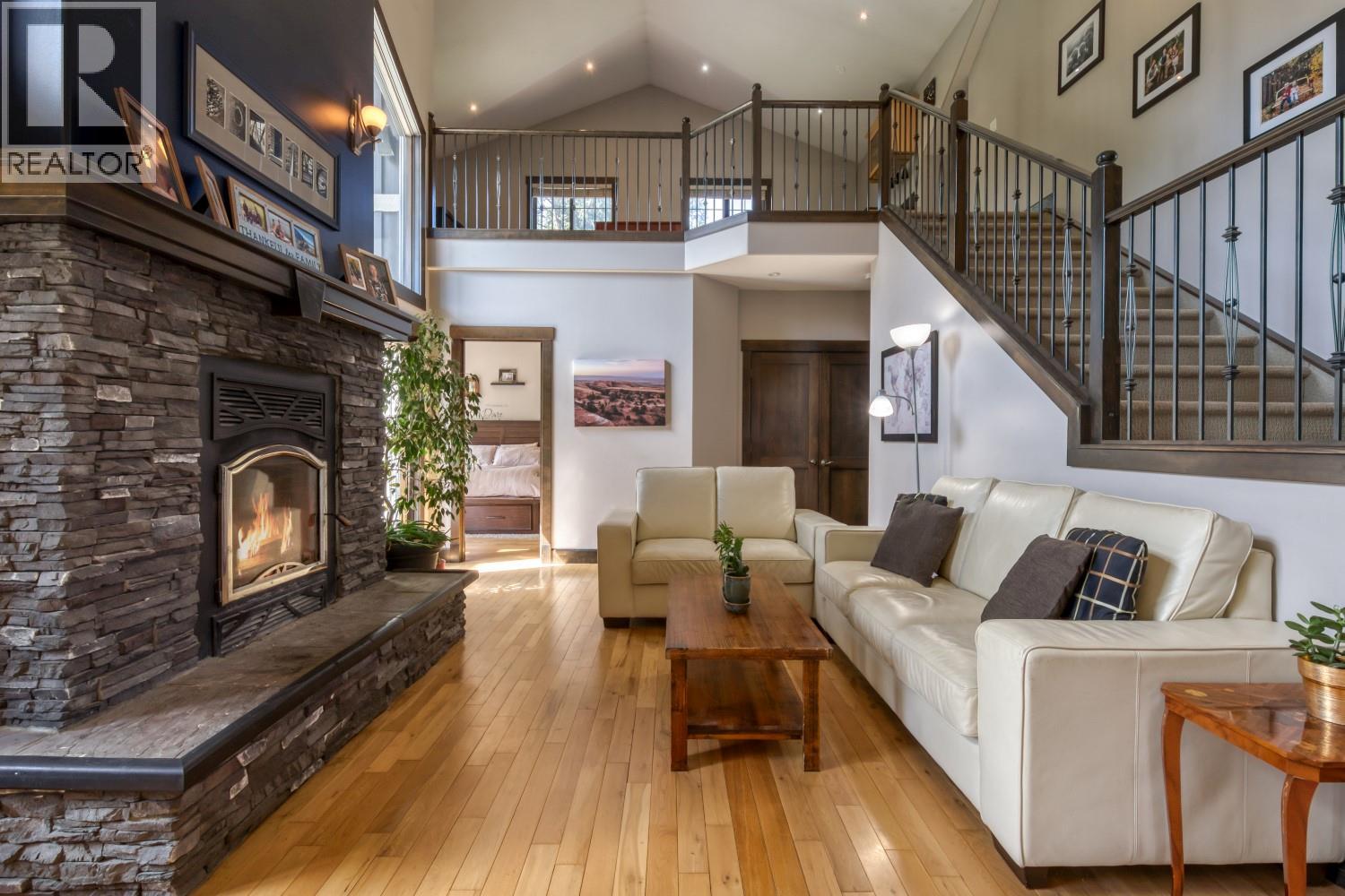 Photo 5 of 2576 Sandstone Green, Invermere BC