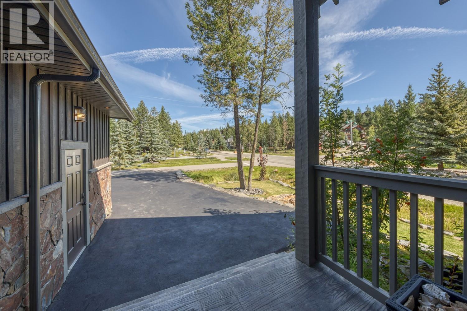 Photo 30 of 2576 Sandstone Green, Invermere BC