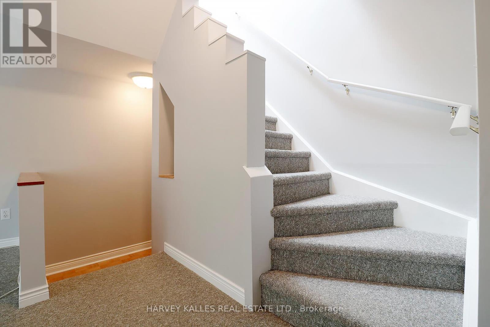 Photo 16 of B 1422 Bayview Avenue, Toronto ON