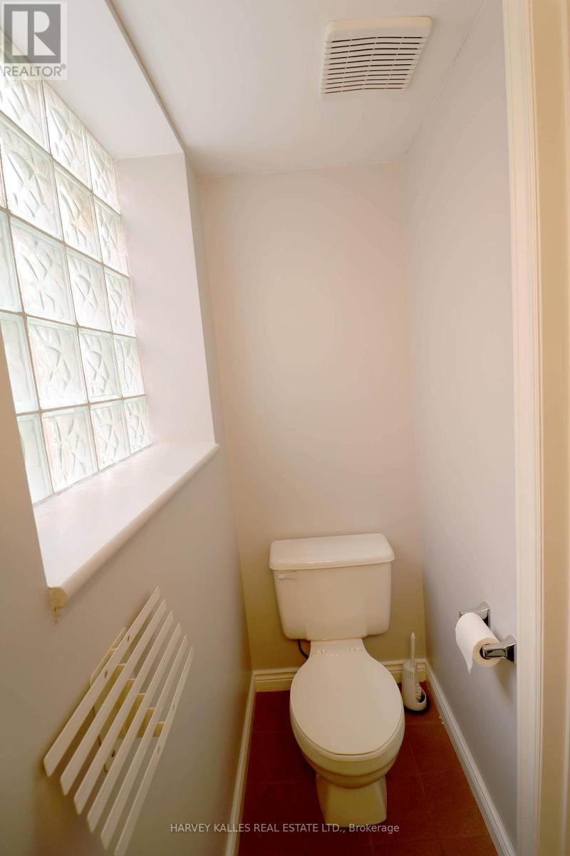 Photo 1 of B 1422 Bayview Avenue, Toronto ON