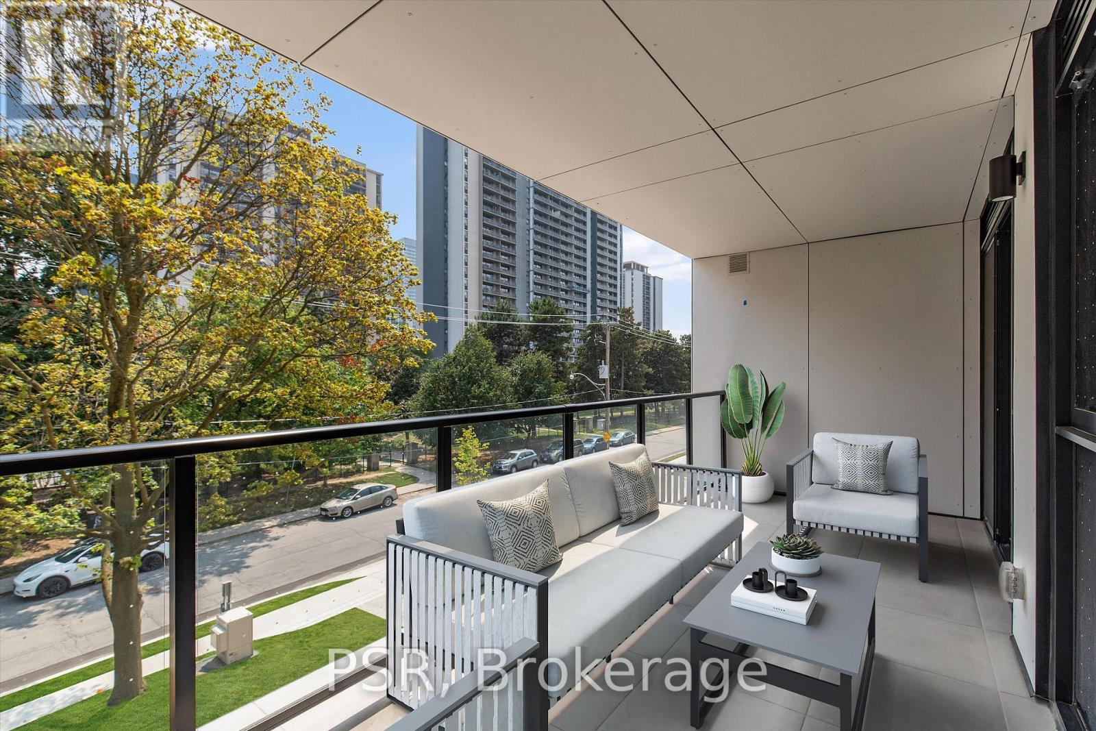 Photo 1 of 304 200 Keewatin Avenue, Toronto ON