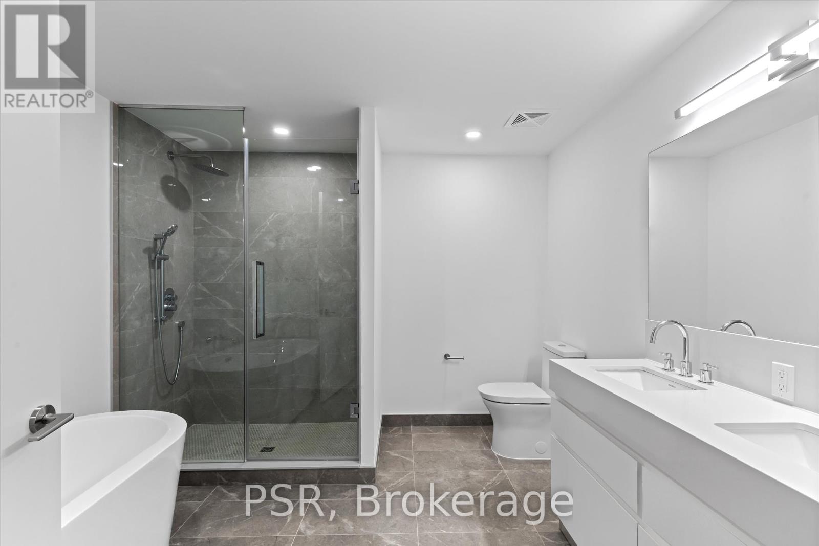 Photo 13 of 304 200 Keewatin Avenue, Toronto ON