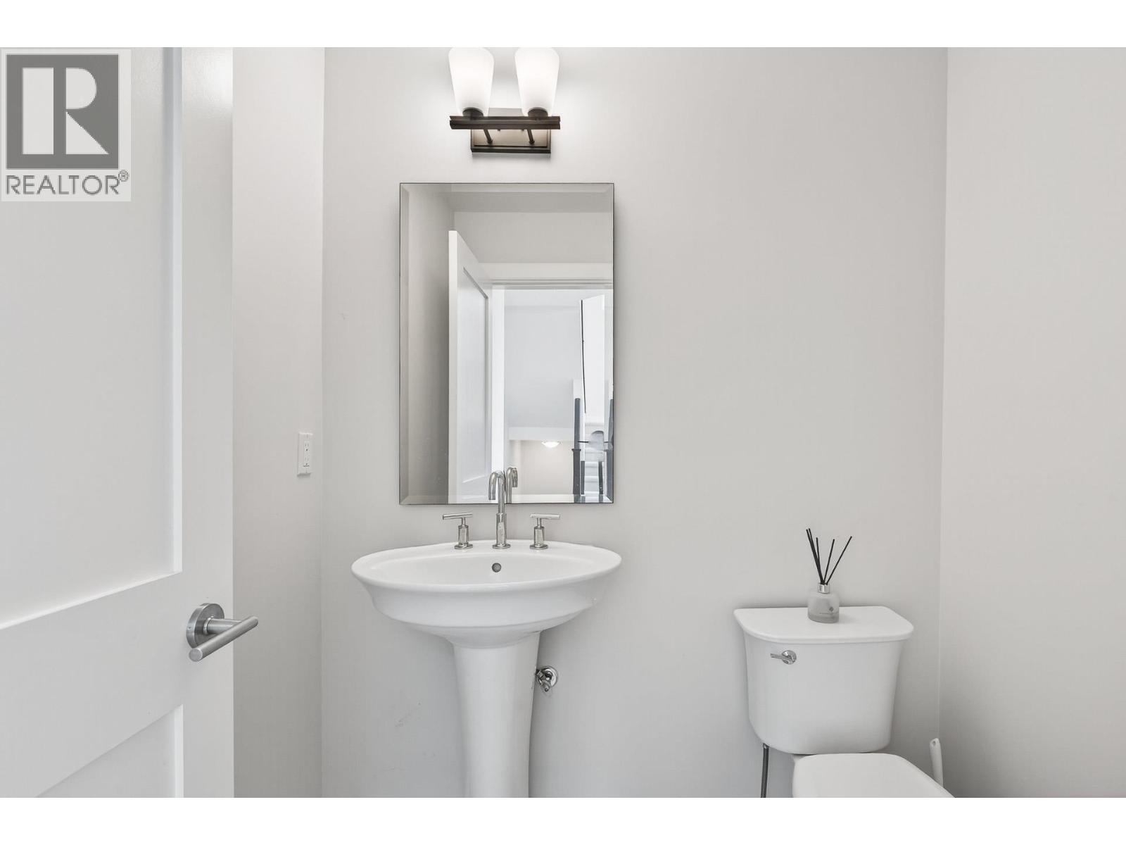 Photo 19 of 3406 Derbyshire Avenue, Coquitlam BC