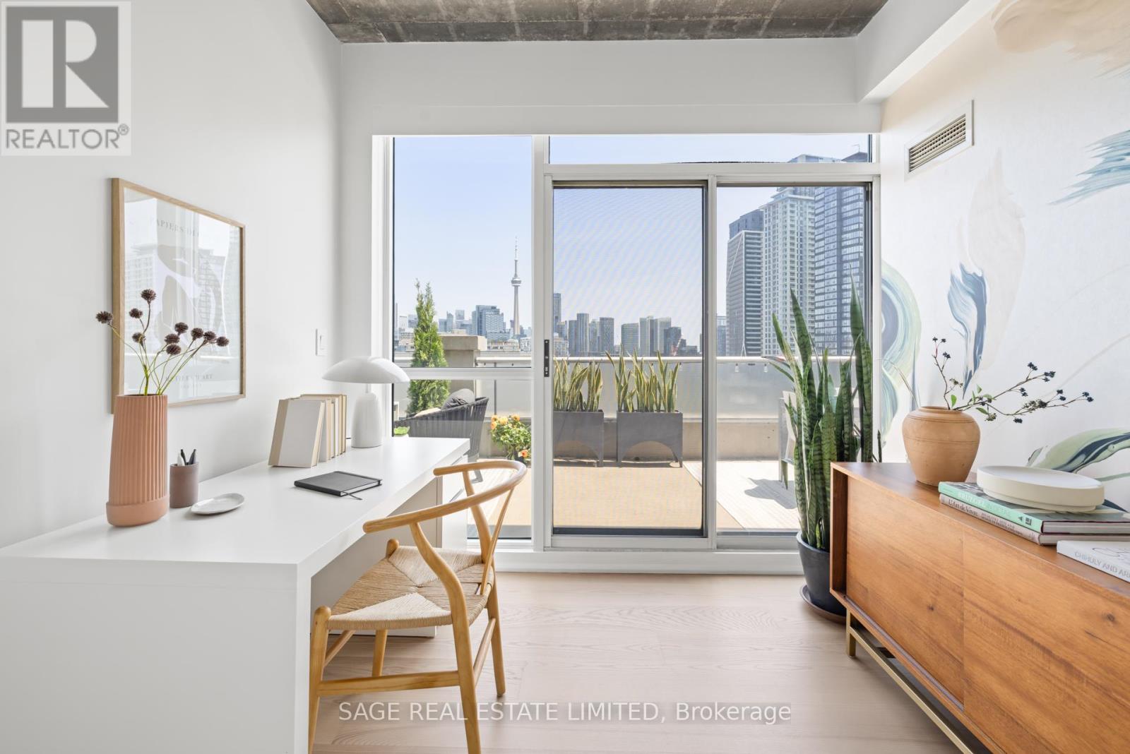 Photo 11 of 912 1 Shaw Street, Toronto ON