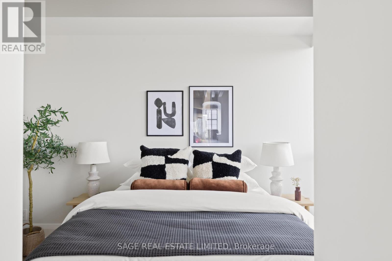 Photo 21 of 912 1 Shaw Street, Toronto ON