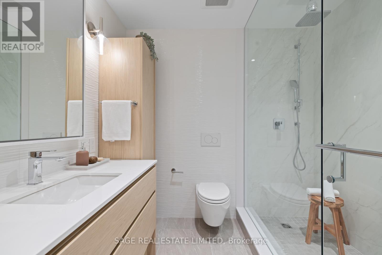 Photo 28 of 912 1 Shaw Street, Toronto ON