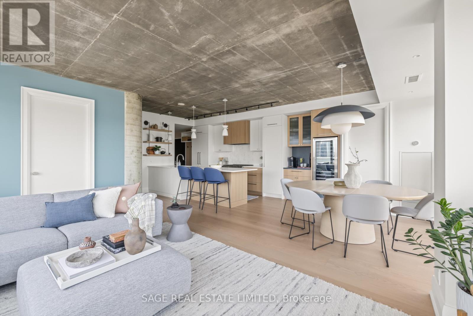 Photo 6 of 912 1 Shaw Street, Toronto ON