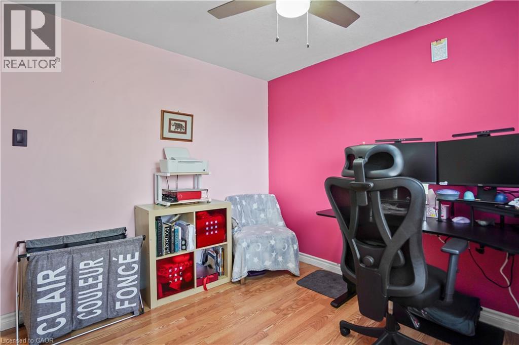 Photo 10 of 616 Rummelhardt Drive, Waterloo ON