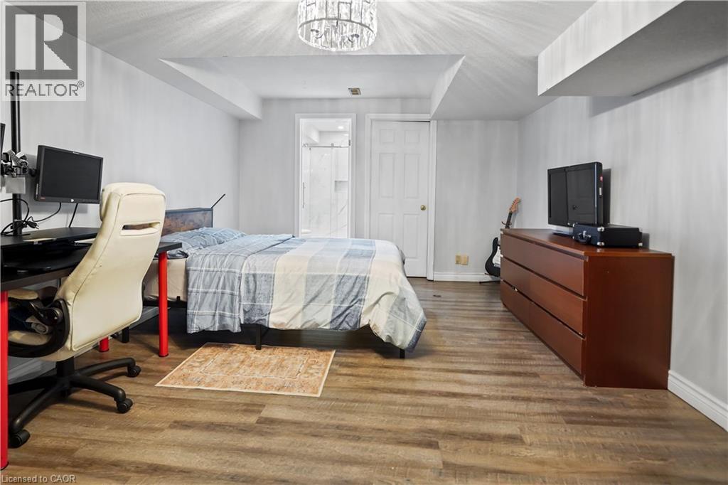 Photo 21 of 616 Rummelhardt Drive, Waterloo ON