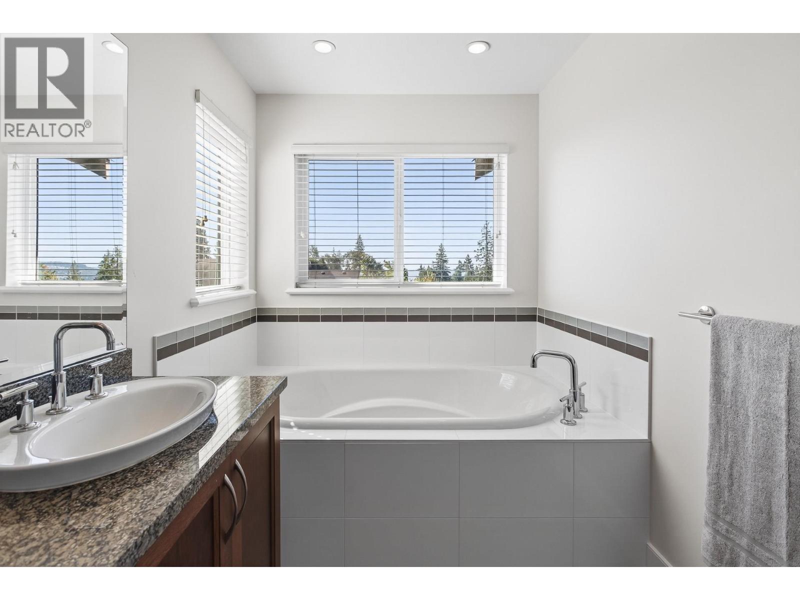Photo 25 of 3406 Derbyshire Avenue, Coquitlam BC