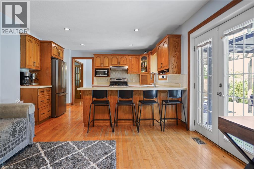 Photo 2 of 616 Rummelhardt Drive, Waterloo ON