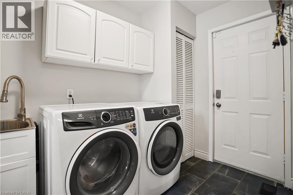 Photo 16 of 616 Rummelhardt Drive, Waterloo ON