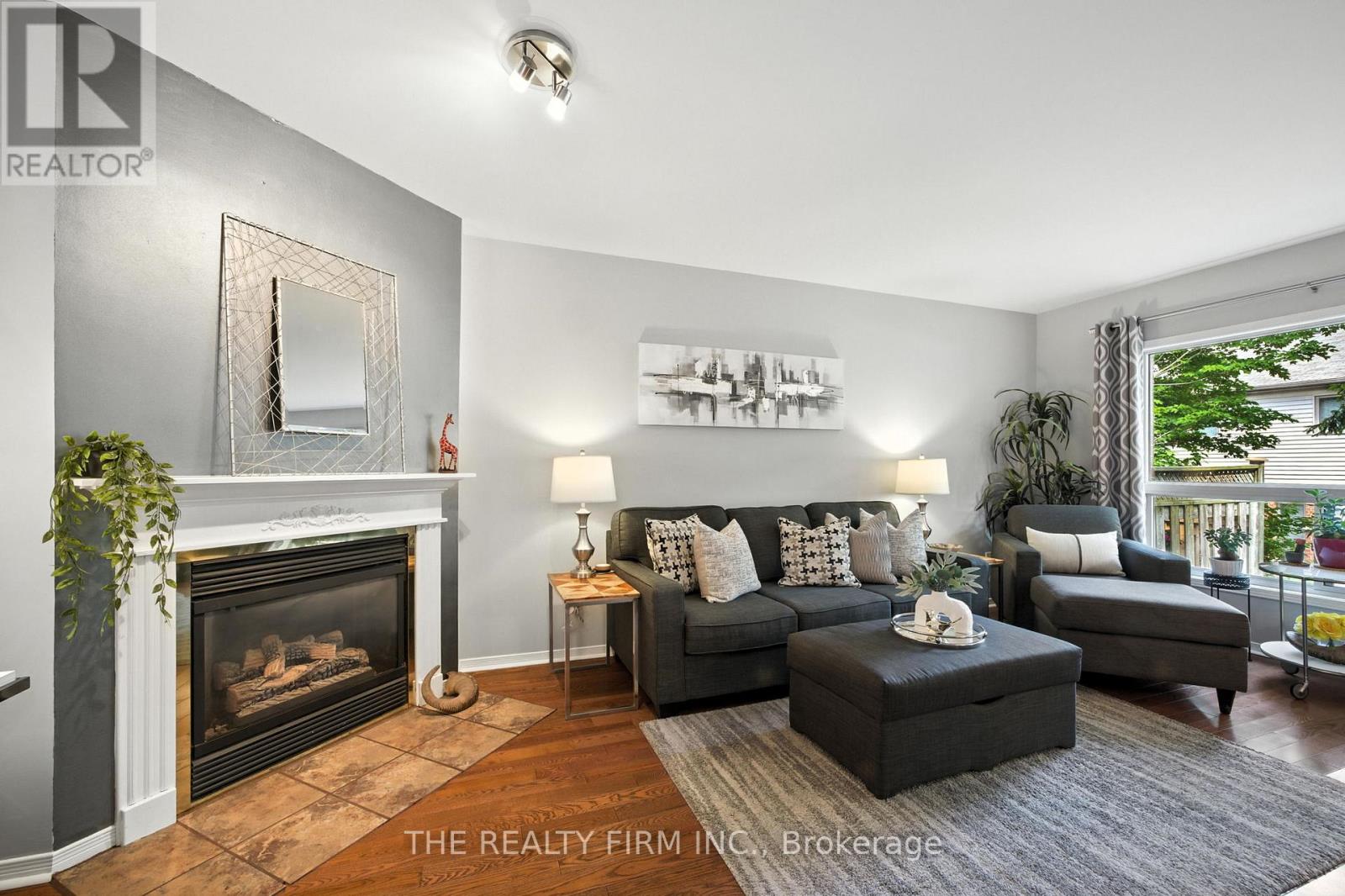 Photo 12 of 52 1100 Byron Baseline Road, London South ON