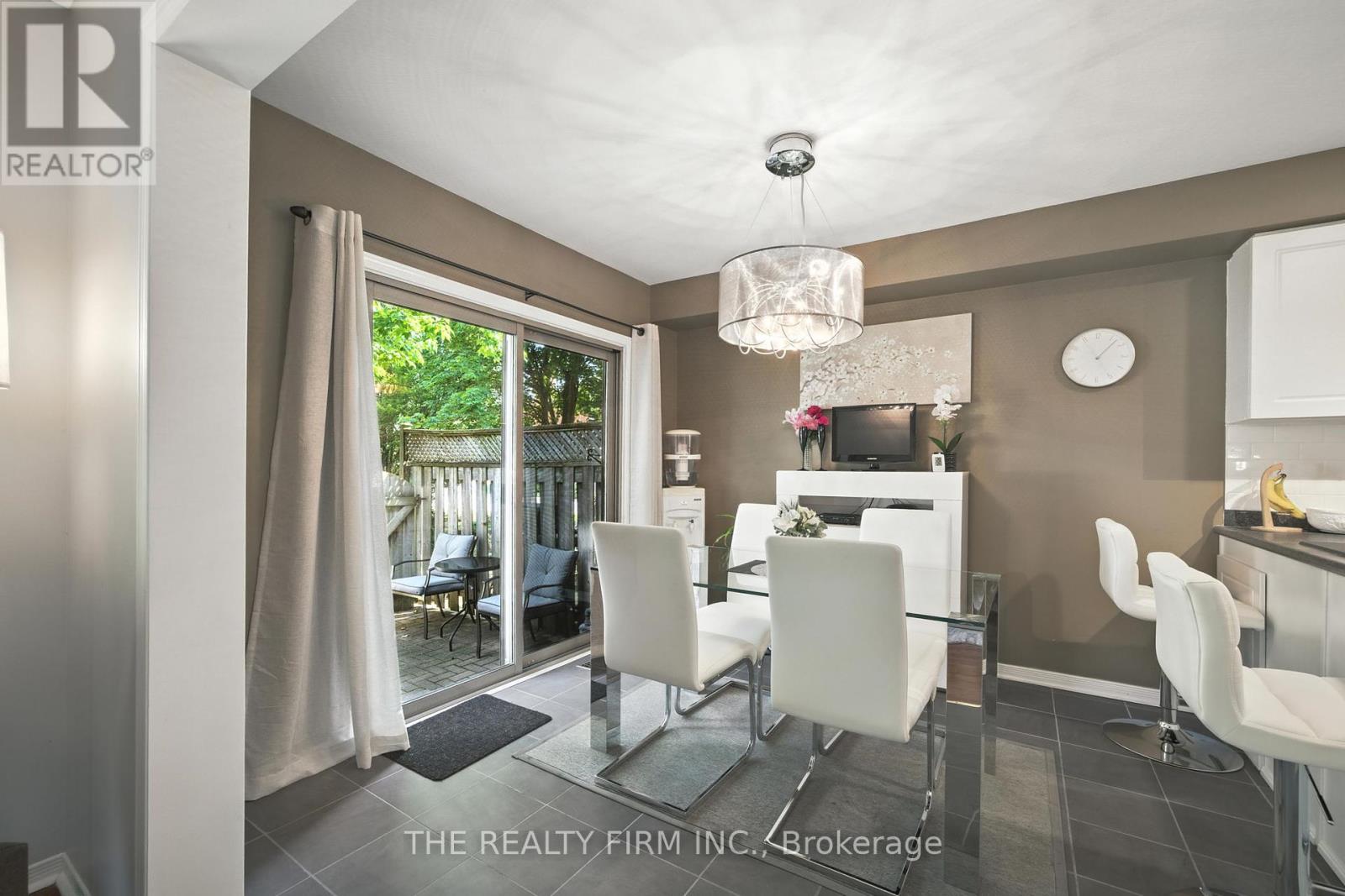 Photo 23 of 52 1100 Byron Baseline Road, London South ON