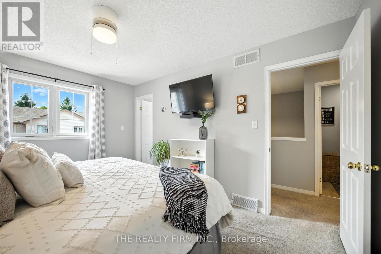 Photo 27 of 52 1100 Byron Baseline Road, London South ON