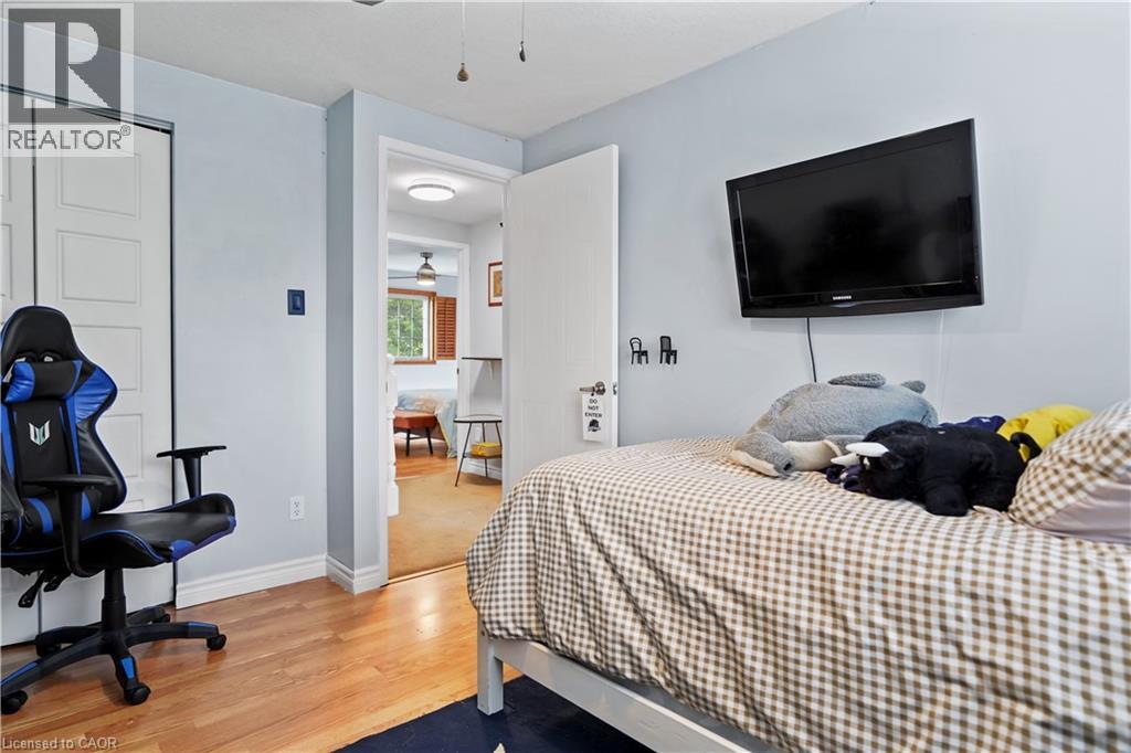 Photo 13 of 616 Rummelhardt Drive, Waterloo ON