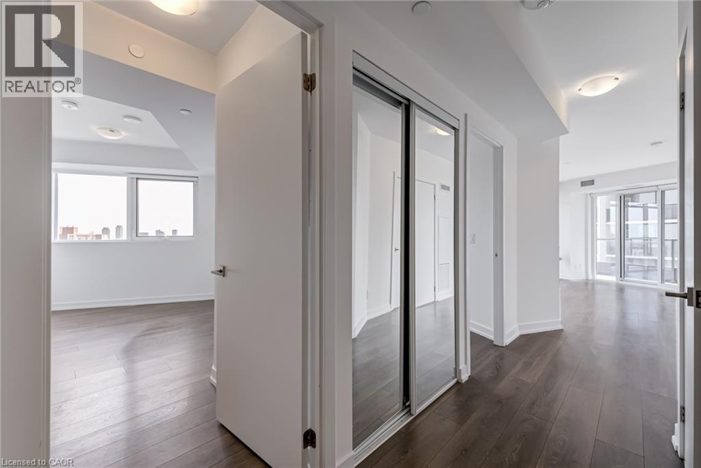 Photo 9 of 159 Wellesley Street Unit 708, Toronto ON