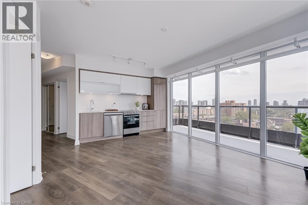 Photo 14 of 159 Wellesley Street Unit 708, Toronto ON